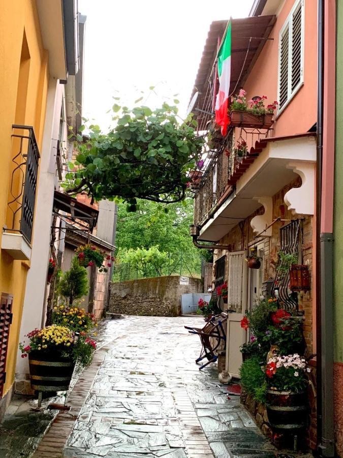 Le Vie Mediterranee Torre di Ruggiero Bagian luar foto